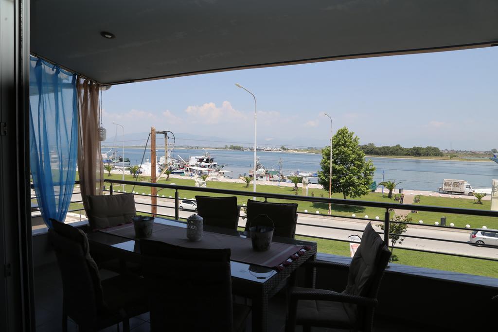 Lakis Luxury Apartment Keramoti  Extérieur photo